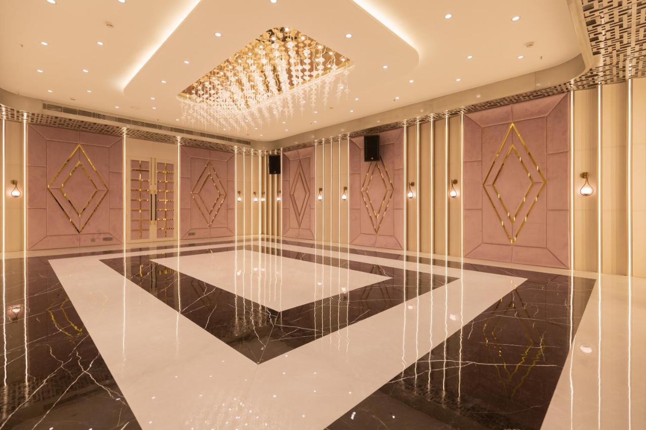 Elite Park Inn Jaipur Exteriör bild