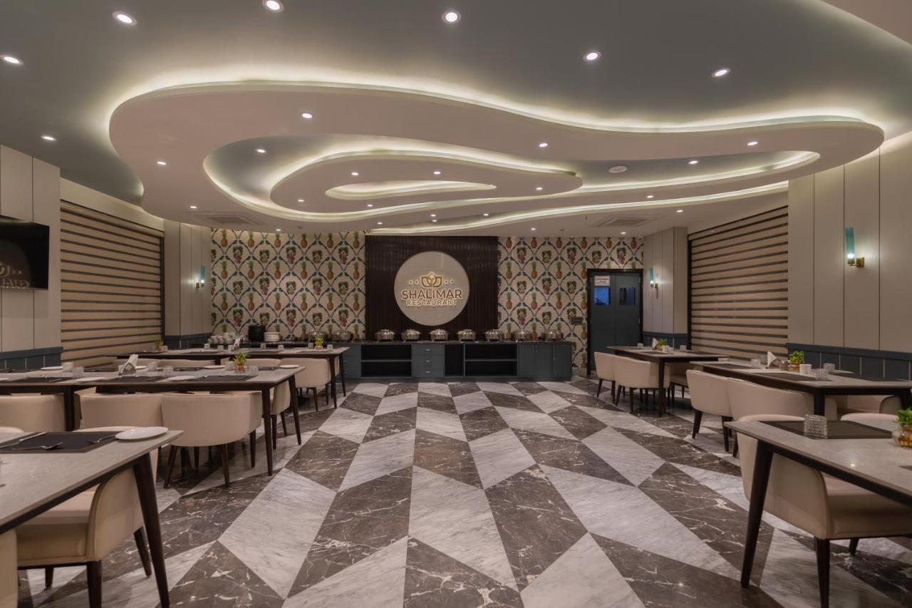 Elite Park Inn Jaipur Exteriör bild