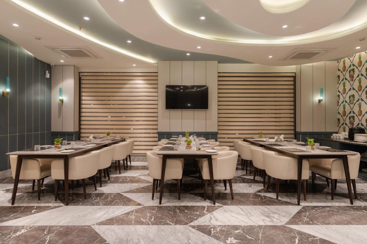 Elite Park Inn Jaipur Exteriör bild
