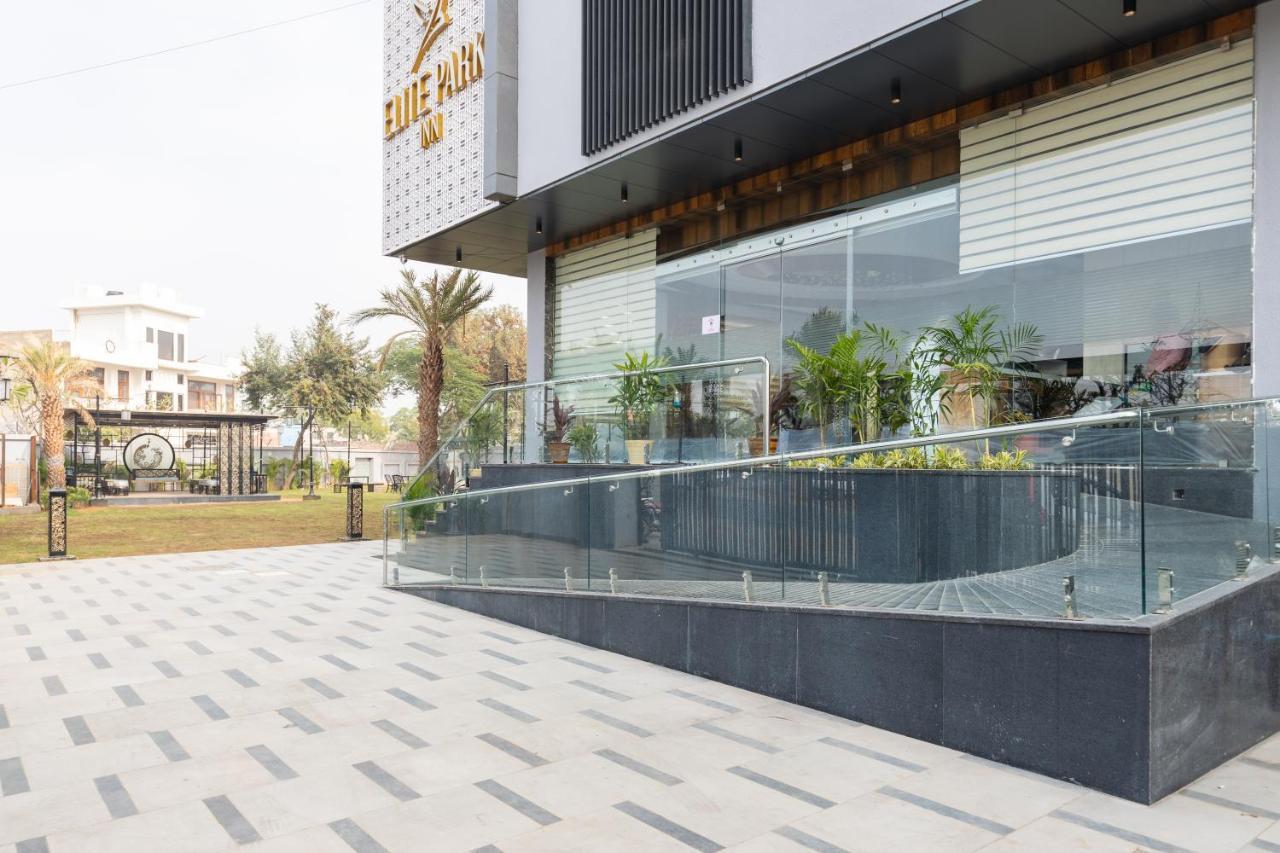 Elite Park Inn Jaipur Exteriör bild